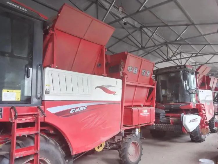 孔慶宇：質量可靠收益高，中聯(lián)收獲花生機是我心目中的
(圖2)