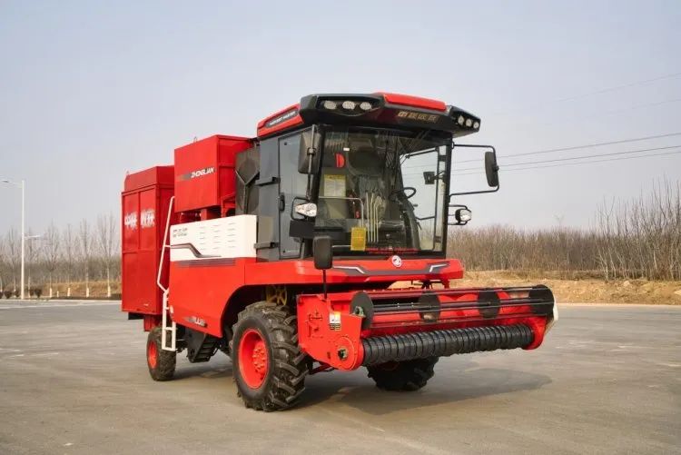 孔慶宇：質量可靠收益高，中聯(lián)收獲花生機是我心目中的
(圖3)