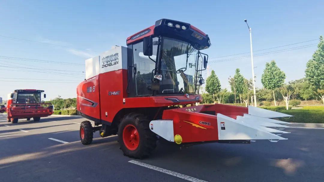 助力非洲農(nóng)機化發(fā)展——中聯(lián)收獲再次用品質(zhì)“征服”尼日利亞 726-5.jpg