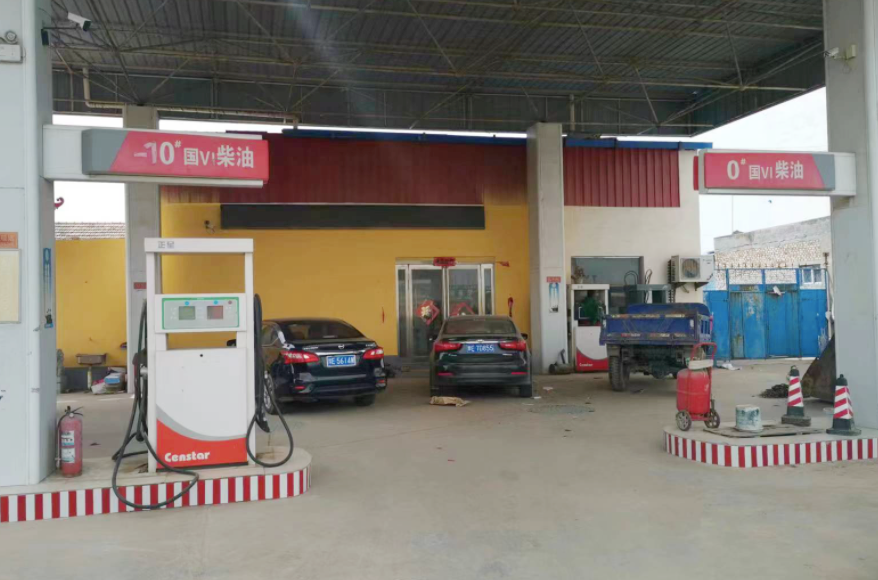 有三臺挖掘機(jī)的董老板為何轉(zhuǎn)型開收割機(jī)？收的都是現(xiàn)錢！(圖2)