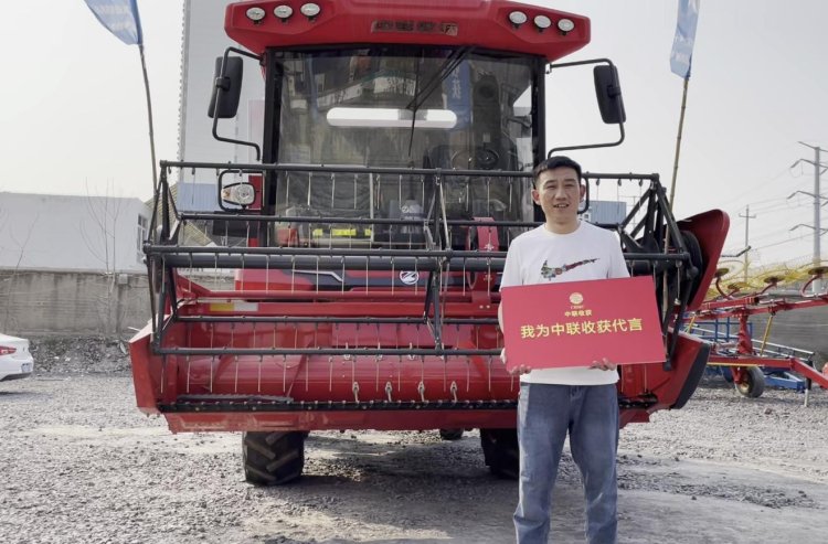 來自90后經(jīng)銷商的認可：從小接觸新疆—2小麥機，對中聯(lián)收獲完全認可(圖1)