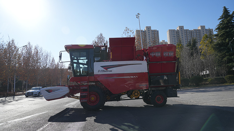 中聯(lián)收獲2025款H6Super 自走式花生撿拾收獲機(jī)